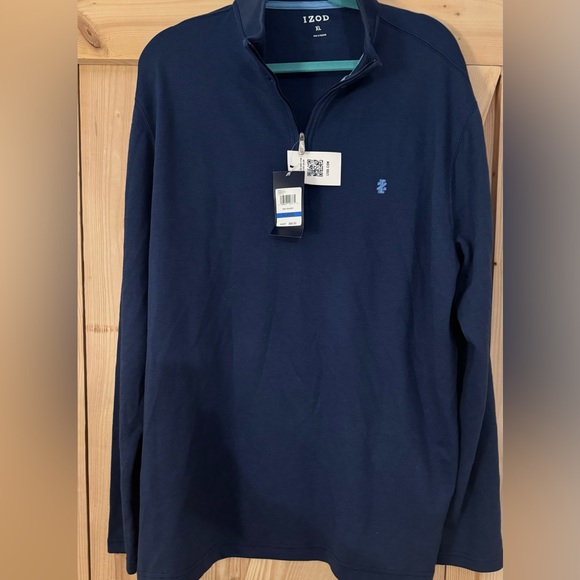 NWT navy Izod pullover - Picture 1 of 3